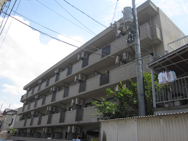 �L���s����ŉz���̒��݃}���V����