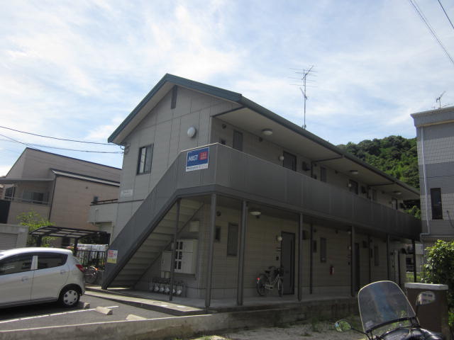 �L���s���摐�Ó�2���ڂ̒��݃A�p�[�g�E�R�[�|