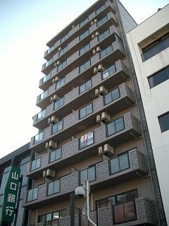 �L���s����͌����̒��݃}���V����