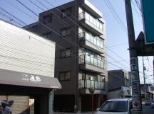 �L���s�������_��1���ڂ̒��݃A�p�[�g�E�R�[�|