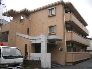 �L���s������擌��1���ڂ̒��݃}���V����