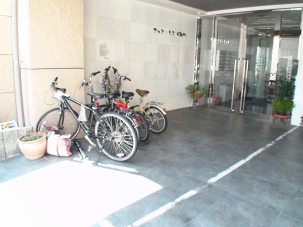 �L���s���揺�a���̒��݃}���V����