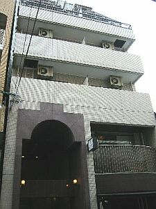 �L���s����O�쒬�̒��݃}���V����