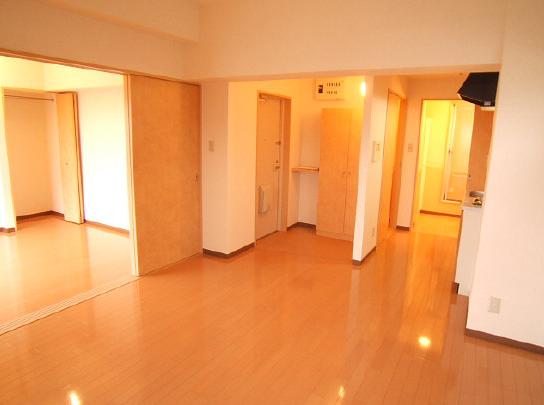 �L���s���掛���̒��݃}���V����