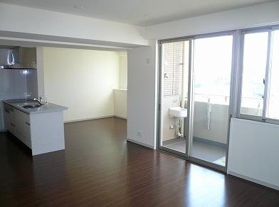 �L���s����ߌ����̒��݃}���V����