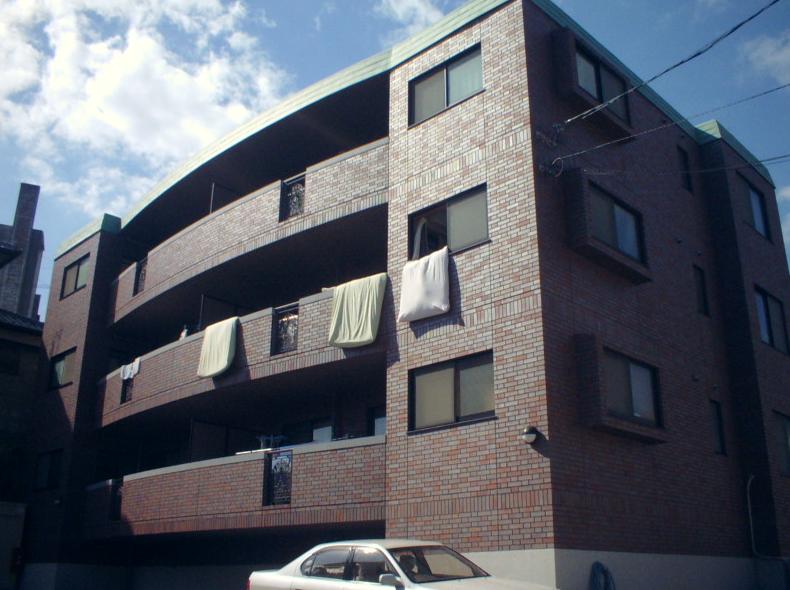 �L���s����Ȕ��3���ڂ̒��݃}���V����