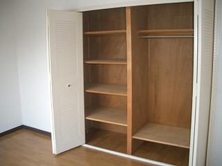 �L���s����ŉz���̒��݃}���V����