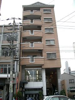 �L���s���撆���̒��݃}���V����