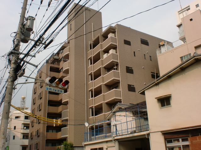 �L���s����ߌ����̒��݃}���V����