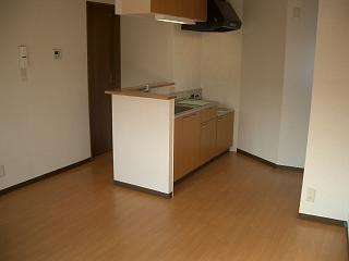 �L���s���拍�c�V��3���ڂ̒��݃}���V����