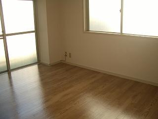 �L���s���擌�������̒��݃}���V����