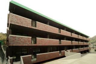 �L���s����Ȕ��2���ڂ̒��݃}���V����