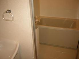 �L���s����Ȕ�{��2���ڂ̒��݃}���V����