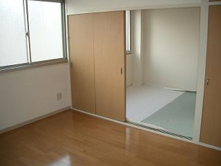 �L���s����x�m�����̒��݃}���V����