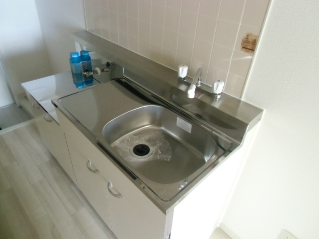 �L���s�����m�V��3���ڂ̒��݃A�p�[�g�E�R�[�|