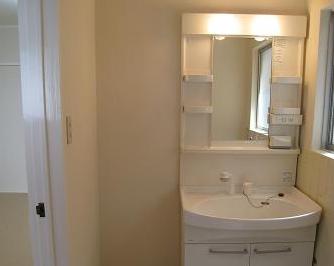 �L���s���搼�ω����̒��݃}���V����