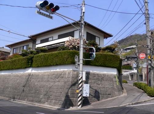 �L���s��������3���ڂ̒��݌ˌ���