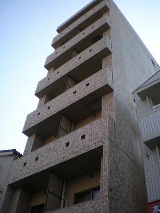 �L���s���i����1���ڂ̒��݃}���V����