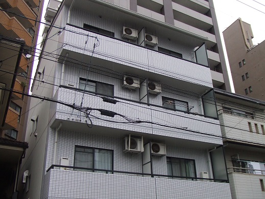 �L���s����y�����̒��݃}���V����