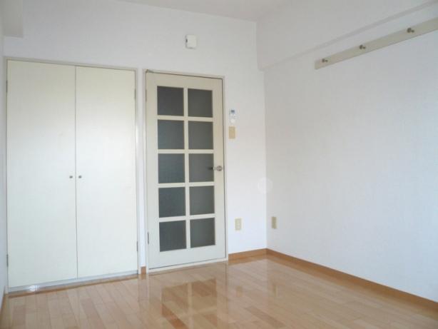 �L���s���F�i��7���ڂ̒��݃}���V����