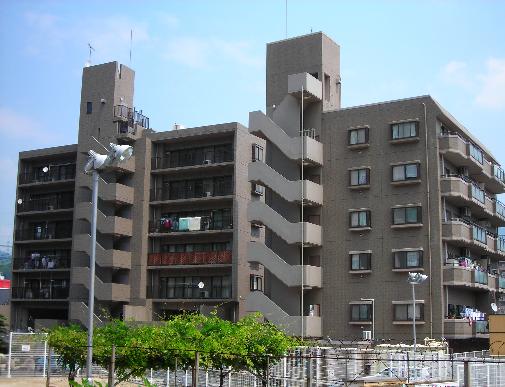 �L���s�������咬��3���ڂ̒��݃}���V����