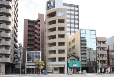 �L���s����y�����̒��݃}���V����