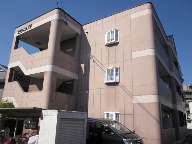 �L���s������擌��2���ڂ̒��݃A�p�[�g�E�R�[�|