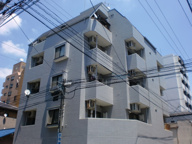 �L���s����{�쒬3���ڂ̒��݃}���V����