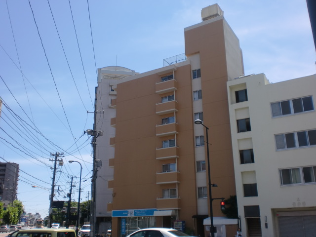 �L���s���䎡�R���̒��݃}���V����