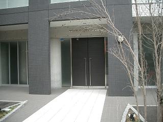 �L���s����y�����̒��݃}���V����