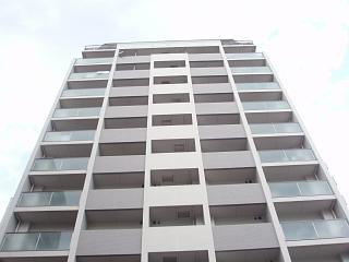 �L���s����S�C���̒��݃}���V����