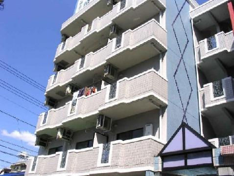 �L���s����M���K���̒��݃}���V����