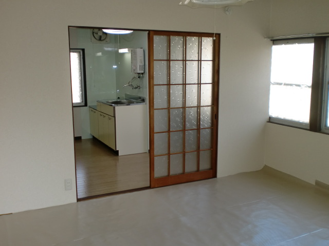 �L���s���敟����1���ڂ̒��݃A�p�[�g�E�R�[�|