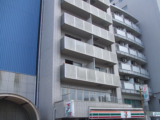 �L���s����͌����̒��݃}���V����