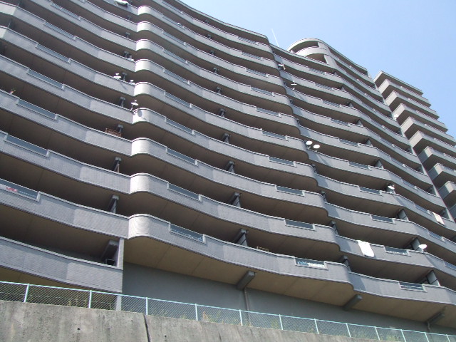 �L���s��������3���ڂ̒��݃}���V����