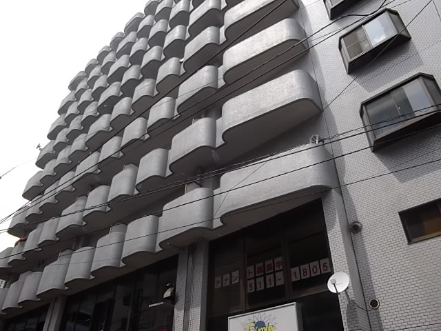 �L���s�����̒��݃}���V����