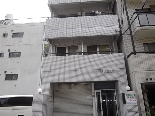 �L���s����L���k���̒��݃}���V����