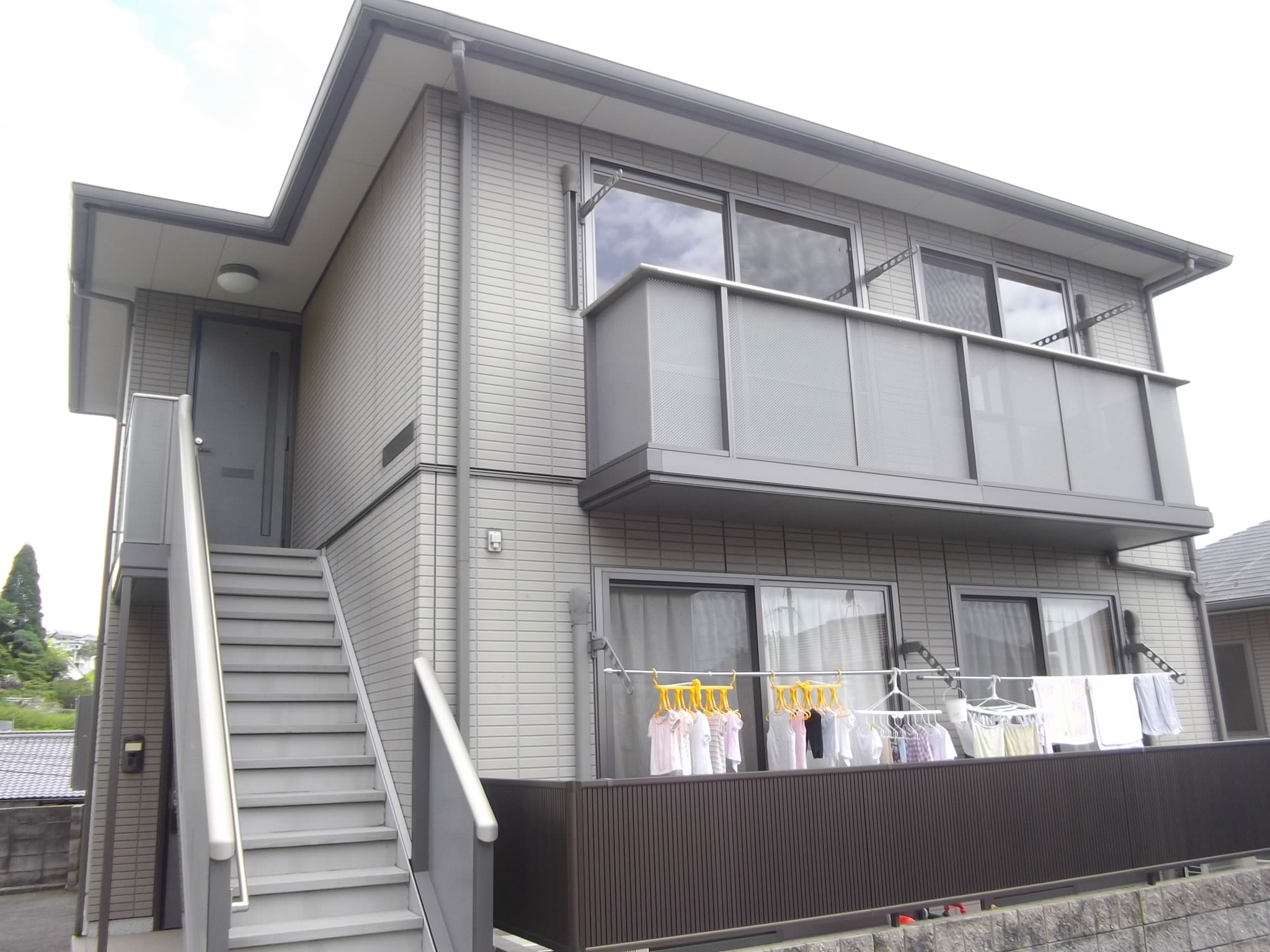 �L���s����Ȕ��3���ڂ̒��݃A�p�[�g�E�R�[�|