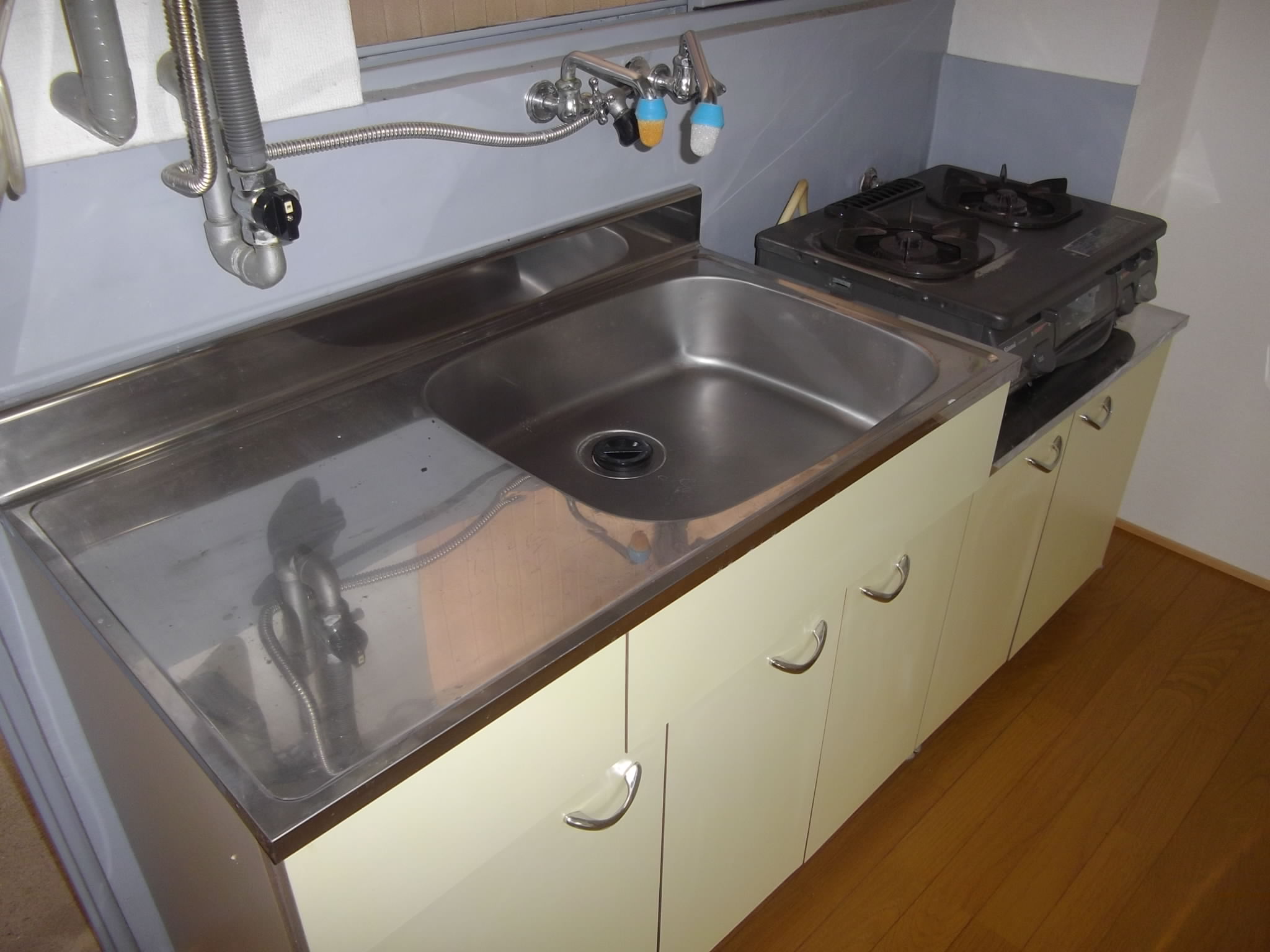 �L���s����ω����̒��݃}���V����