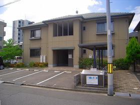 �L���s����M����2���ڂ̒��݃A�p�[�g�E�R�[�|