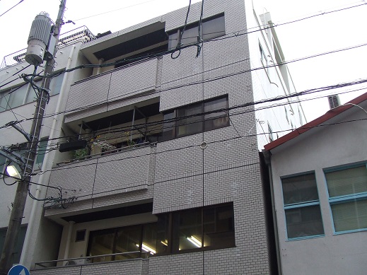 �L���s����\���s��1���ڂ̒��݃}���V����