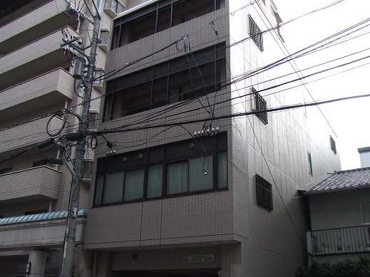 �L���s����L�����̒��݃}���V����